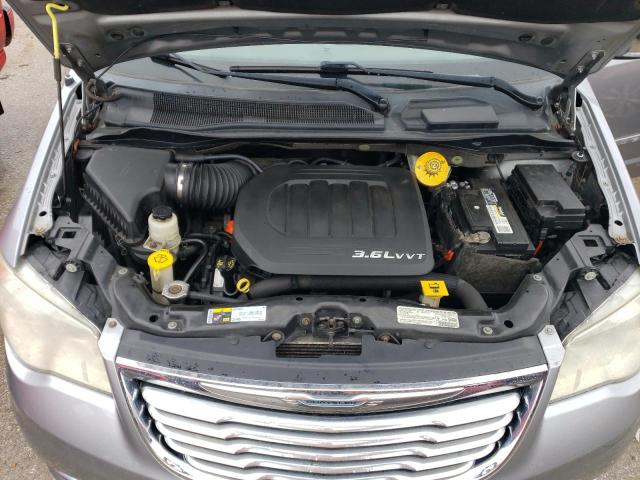 2C4RC1CG5DR797256 - 2013 CHRYSLER TOWN & COU TOURING L SILVER photo 12