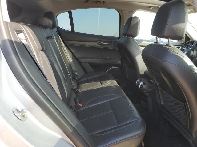 ZASFAKBN2J7B97054 - 2018 ALFA ROMEO STELVIO TI SILVER photo 11