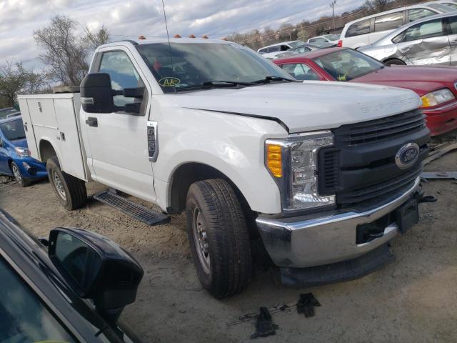 1FDBF3B65HEC91339 - 2017 FORD F 350 SUPER DUTY WHITE photo 4