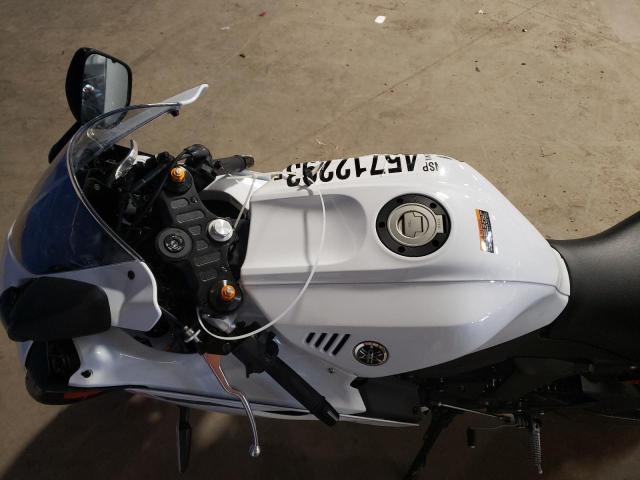 JYARM38E3PA004881 - 2023 YAMAHA YZFR7 WHITE photo 5