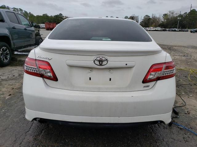 4T1BF3EK6BU630759 - 2011 TOYOTA CAMRY BASE WHITE photo 6