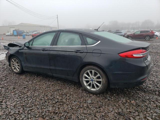 3FA6P0H70HR269091 - 2017 FORD FUSION SE BLACK photo 2