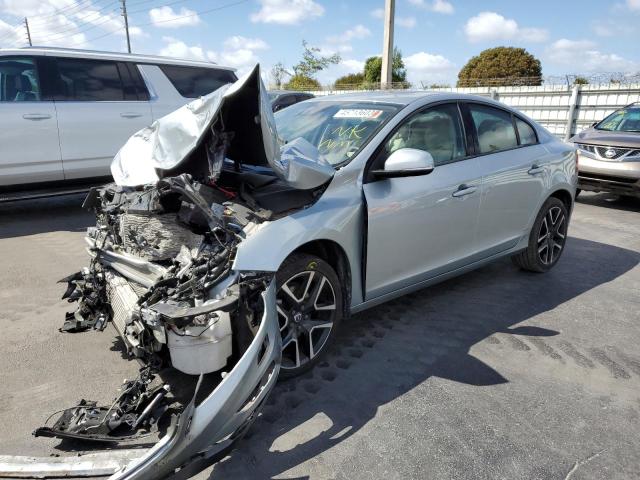 YV126MFL5J2458052 - 2018 VOLVO S60 DYNAMIC SILVER photo 1