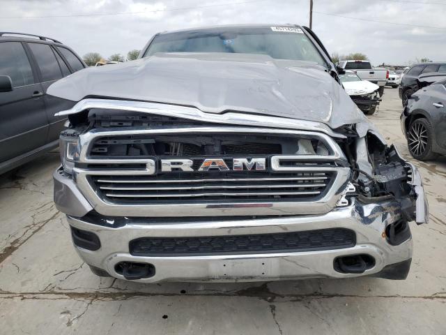 1C6SRFJT7KN681104 - 2019 RAM 1500 LARAMIE SILVER photo 5