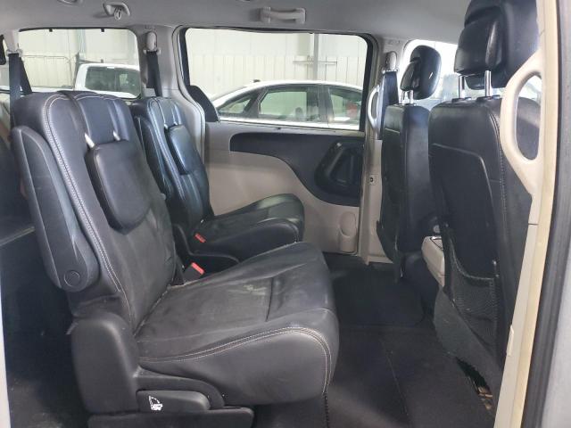 2C4RC1CG5CR245917 - 2012 CHRYSLER TOWN & COU TOURING L SILVER photo 11