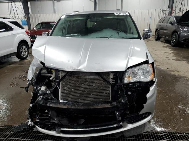 2C4RC1CG5CR245917 - 2012 CHRYSLER TOWN & COU TOURING L SILVER photo 5