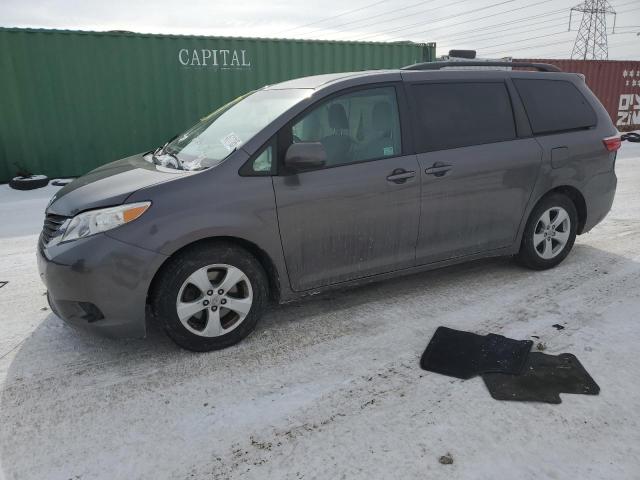 2015 TOYOTA SIENNA LE, 
