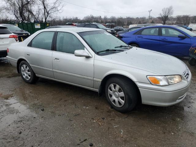 4T1BG22K61U819633 - 2001 TOYOTA CAMRY CE SILVER photo 4