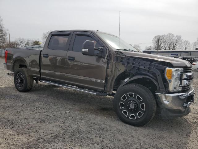 1FT7W2BT1HEB83259 - 2017 FORD F250 SUPER DUTY BROWN photo 4