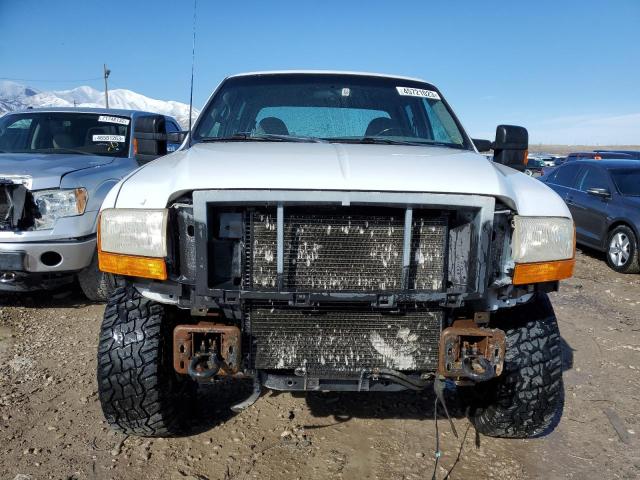 1FTSW31F5YED92032 - 2000 FORD F350 SRW SUPER DUTY WHITE photo 5