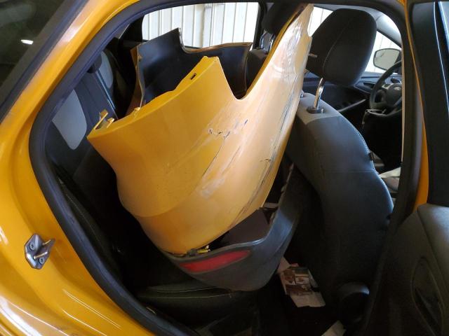 1FAHP3F24CL366660 - 2012 FORD FOCUS SE YELLOW photo 10