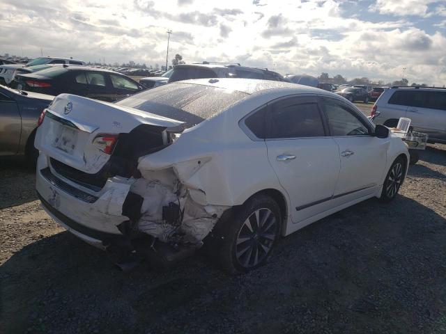 1N4AL3AP1GC148326 - 2016 NISSAN ALTIMA 2.5 WHITE photo 3