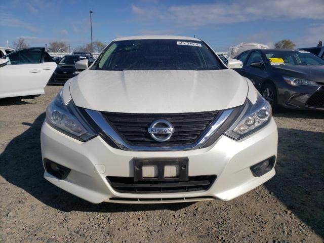 1N4AL3AP1GC148326 - 2016 NISSAN ALTIMA 2.5 WHITE photo 5