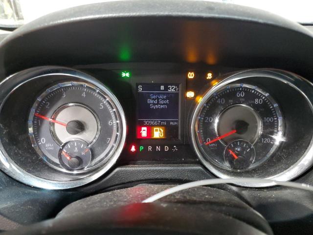 2A4RR8DG4BR758851 - 2011 CHRYSLER TOWN & COU TOURING L SILVER photo 9