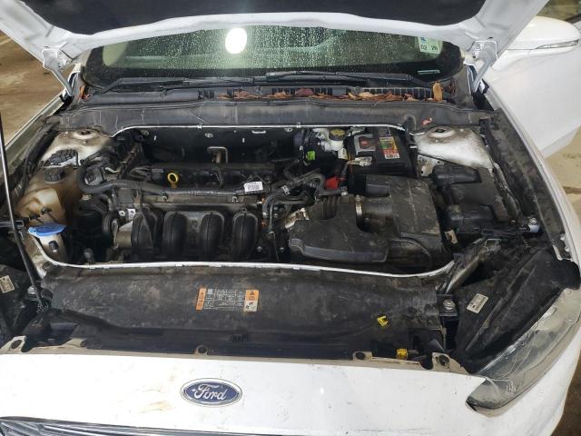 3FA6P0H79GR358947 - 2016 FORD FUSION SE WHITE photo 11