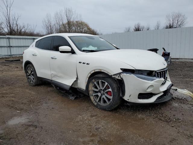 ZN661XUA1JX303735 - 2018 MASERATI LEVANTE WHITE photo 4