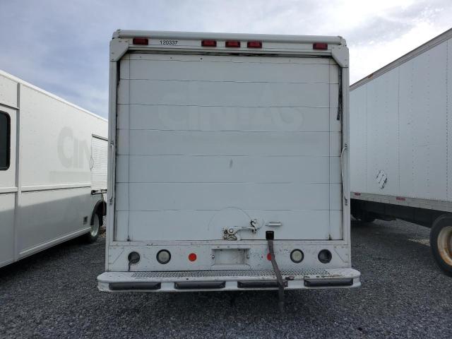 4UZAANBW31CH80316 - 2001 FREIGHTLINER CHASSIS M LINE WALK-IN VAN WHITE photo 6