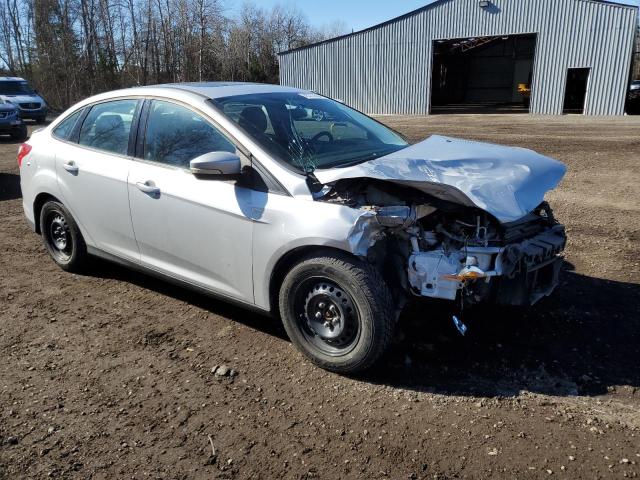 1FADP3F21DL366180 - 2013 FORD FOCUS SE WHITE photo 4