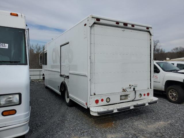 4UZAANBW96CW55003 - 2006 FREIGHTLINER CHASSIS M LINE WALK-IN VAN WHITE photo 2