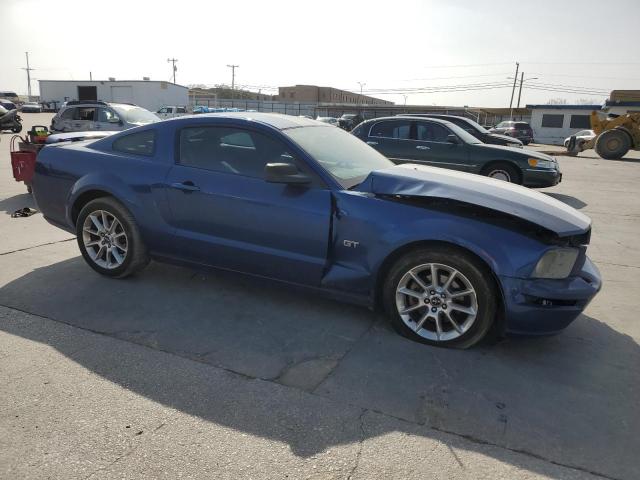 1ZVFT82H265113721 - 2006 FORD MUSTANG GT BLUE photo 4