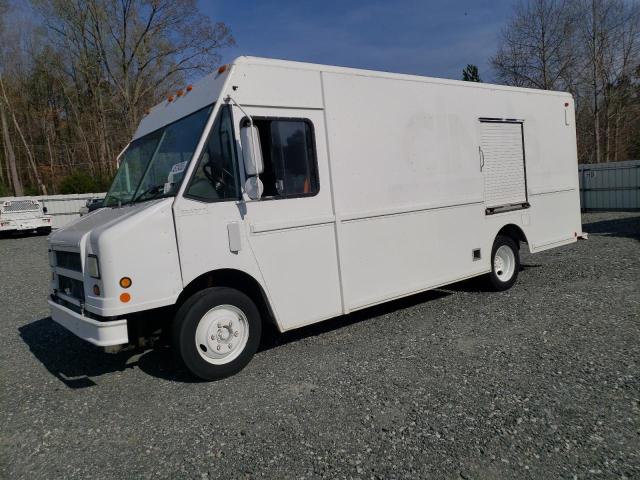 4UZAANBW31CH63189 - 2001 FREIGHTLINER CHASSIS M LINE WALK-IN VAN WHITE photo 1