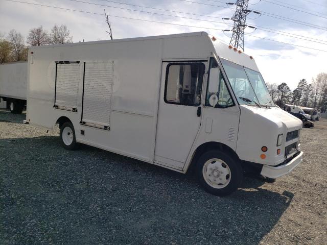 4UZAANBW31CH63189 - 2001 FREIGHTLINER CHASSIS M LINE WALK-IN VAN WHITE photo 4