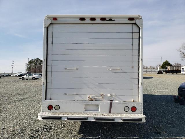 4UZAANBW31CH63189 - 2001 FREIGHTLINER CHASSIS M LINE WALK-IN VAN WHITE photo 6