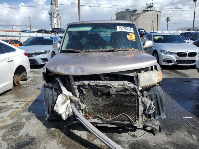 JTLKT324550221199 - 2005 TOYOTA SCION XB Silber Foto 5