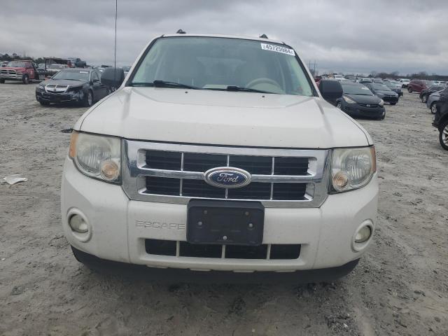 1FMCU0DGXCKC37401 - 2012 FORD ESCAPE XLT WHITE photo 5