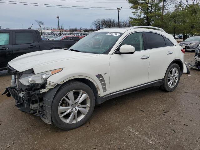 2015 INFINITI QX70, 