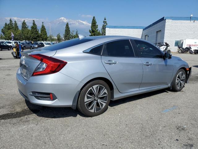 2HGFC1F33JH641490 - 2018 HONDA CIVIC EX SILVER photo 3