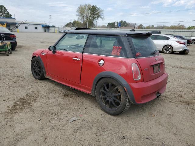 WMWRE335X6TN26366 - 2006 MINI COOPER S RED photo 2