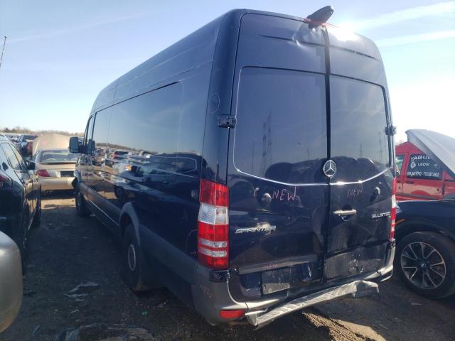 WD3PE8DCXF5989370 - 2015 MERCEDES-BENZ SPRINTER 2500 BLUE photo 2