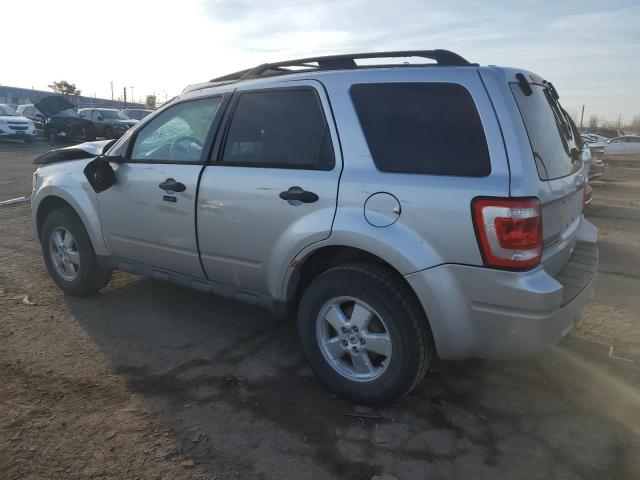 1FMCU0DG0AKA05743 - 2010 FORD ESCAPE XLT SILVER photo 2