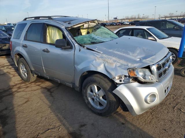 1FMCU0DG0AKA05743 - 2010 FORD ESCAPE XLT SILVER photo 4