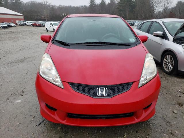 JHMGE88439S019406 - 2009 HONDA FIT SPORT RED photo 5