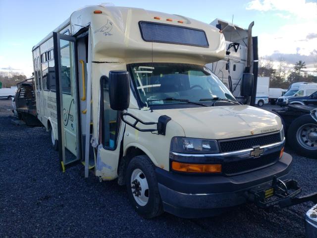 1GB6GUBG9H1131462 - 2017 CHEVROLET EXPRESS G4 TAN photo 4