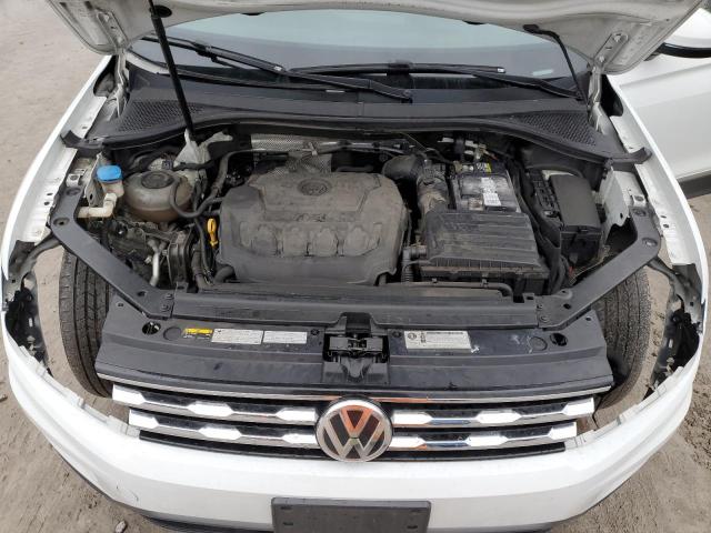 3VV2B7AX4JM070060 - 2018 VOLKSWAGEN TIGUAN SE WHITE photo 11