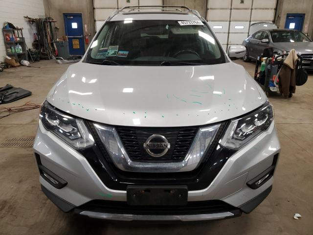 5N1AT2MV1HC739672 - 2017 NISSAN ROGUE SV SILVER photo 5