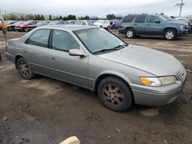 JT2BF28K2X0199421 - 1999 TOYOTA CAMRY LE SILVER photo 4