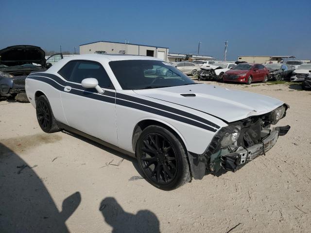 2B3CJ4DV2AH289324 - 2010 DODGE CHALLENGER SE WHITE photo 4