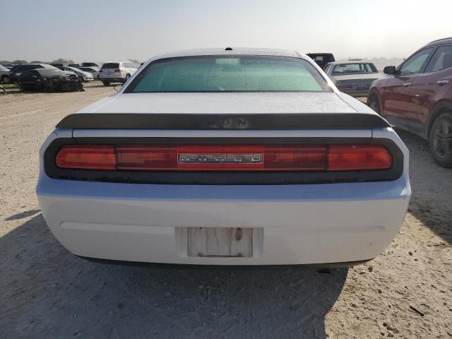 2B3CJ4DV2AH289324 - 2010 DODGE CHALLENGER SE WHITE photo 6