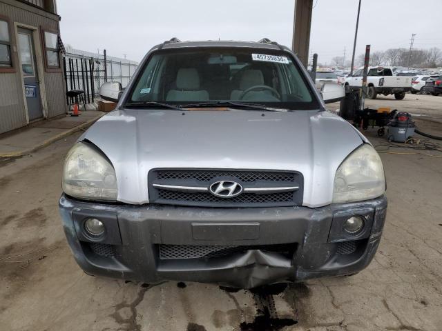 KM8JN72D15U050934 - 2005 HYUNDAI TUCSON GLS SILVER photo 5