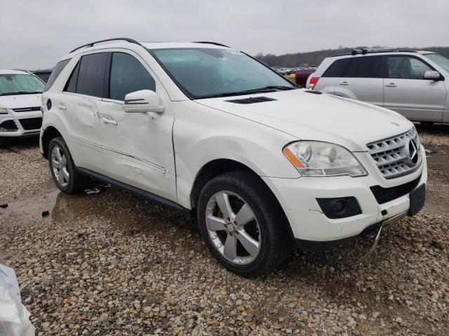 4JGBB8GB1BA734292 - 2011 MERCEDES-BENZ ML 350 4MATIC WHITE photo 4
