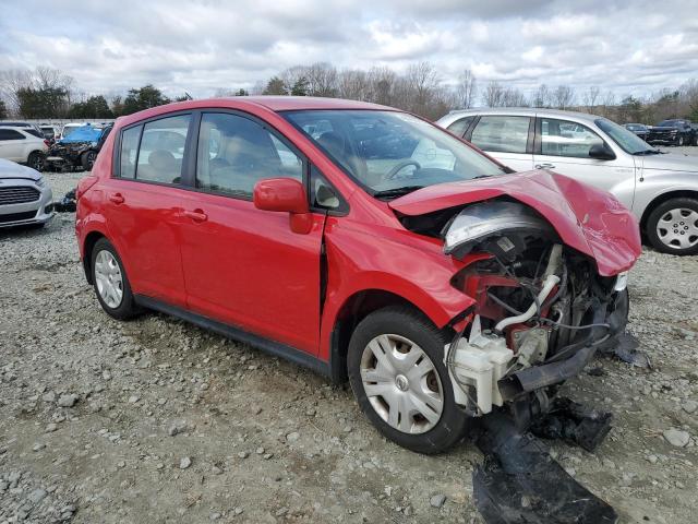 3N1BC1CP8AL460075 - 2010 NISSAN VERSA S RED photo 4