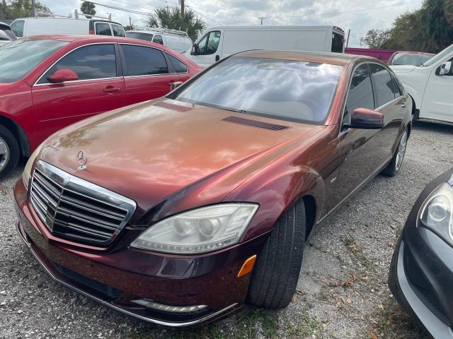 WDDNG7DB8CA426268 - 2012 MERCEDES-BENZ S 550 RED photo 2