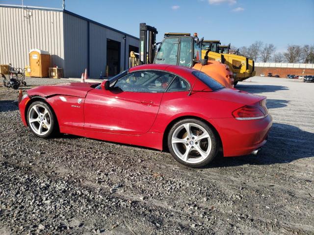 WBALM5C56BE378879 - 2011 BMW Z4 SDRIVE30I RED photo 2