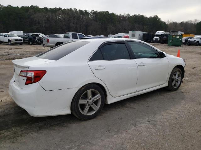 4T1BF1FK6EU313796 - 2014 TOYOTA CAMRY L WHITE photo 3