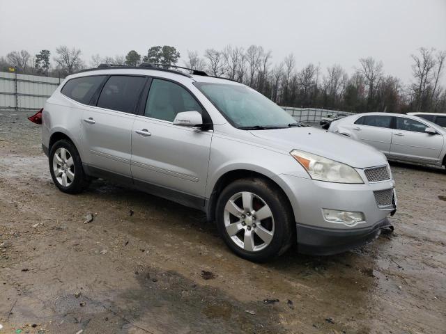 1GNEV33D19S103105 - 2009 CHEVROLET TRAVERSE LTZ GRAY photo 4