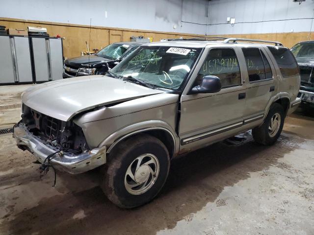 1GNDT13W1W2199675 - 1998 CHEVROLET BLAZER TAN photo 1